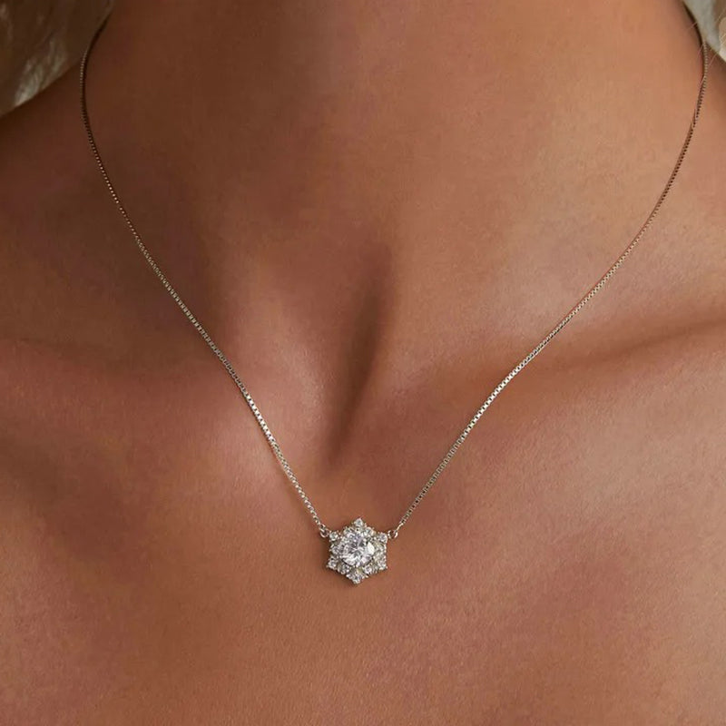 925 Sterling Silver Snowflake Pendant Necklace Shiny Zircon Neck Chain for Women Engagement Gift Fine Jewelry