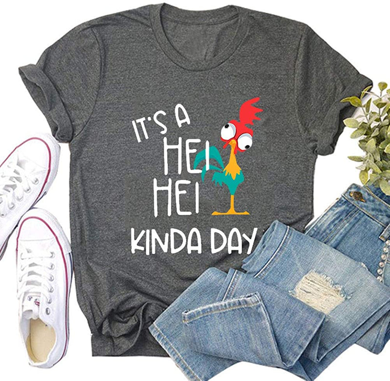 C'est un T-shirt HEI HEI Kinda Day pour femme