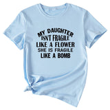 Großes Damen-T-Shirt mit Aufdruck „MY DAUGHTER ISN'T“ in Buchstabenform, kurzärmelig